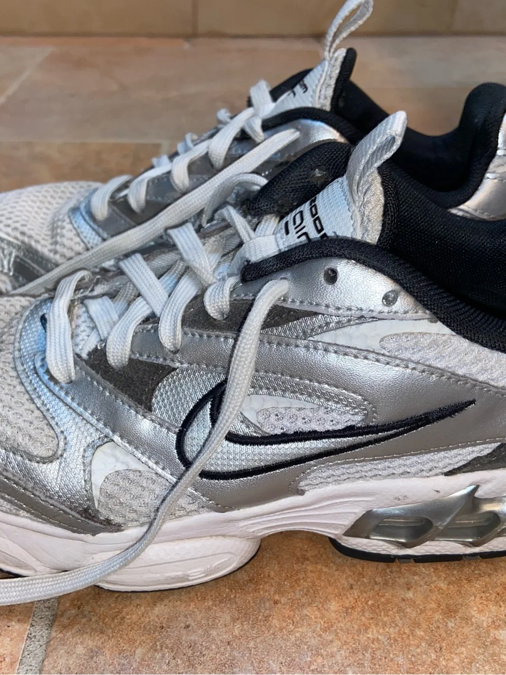 Size 7 Nike Air Zoom Shoes